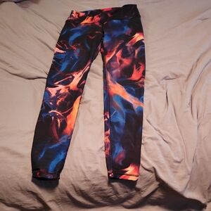 💛Old Navy Active Vibrant Abstract Leggings